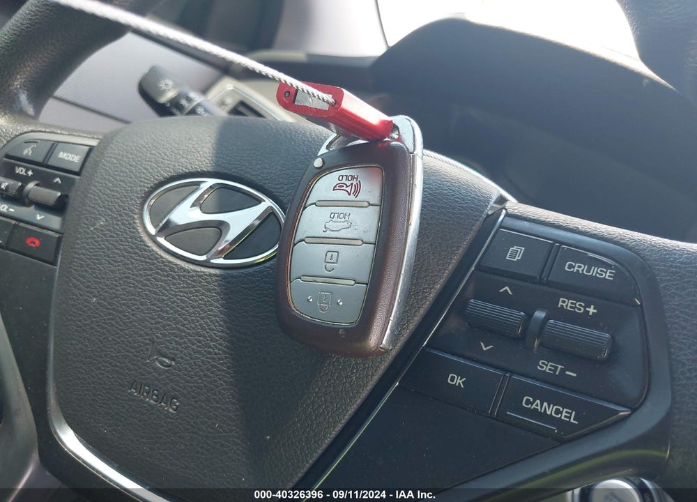2016 HYUNDAI SONATA HYBRID SE VIN: KMHE24L15GA041798