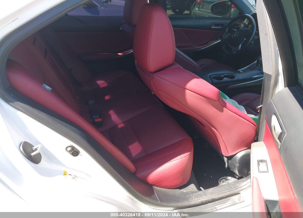 2017 LEXUS IS 200T VIN: JTHBA1D28H5044767