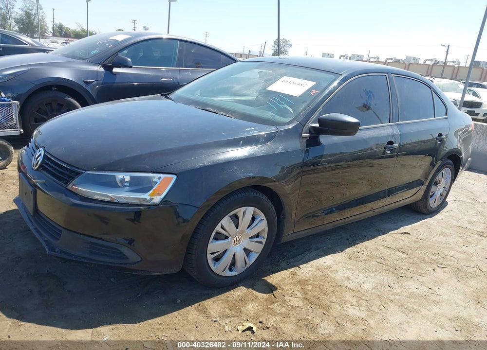 2011 VOLKSWAGEN JETTA 2.0L S VIN: 3VW2K7AJ8BM010596