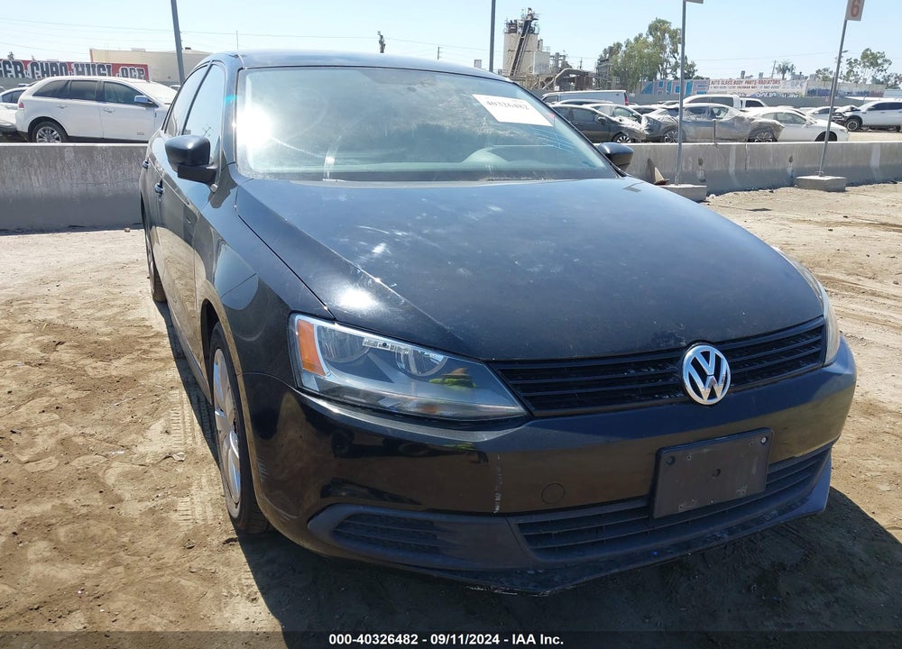 2011 VOLKSWAGEN JETTA 2.0L S VIN: 3VW2K7AJ8BM010596