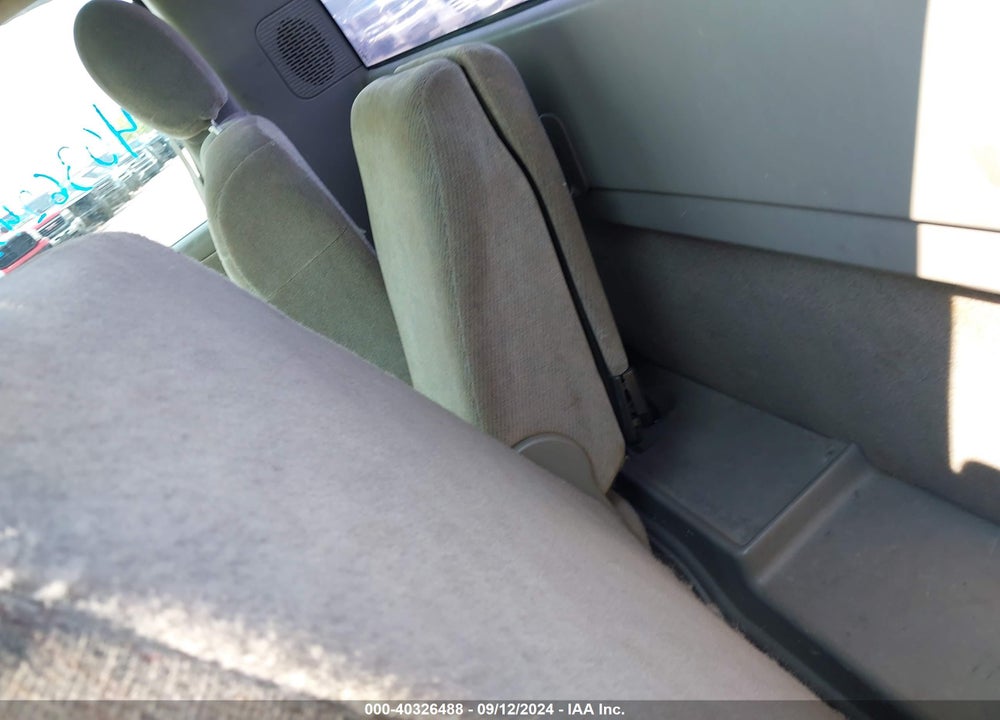 2000 GMC SIERRA 1500 SLE VIN: 1GTEC14T7YZ366049