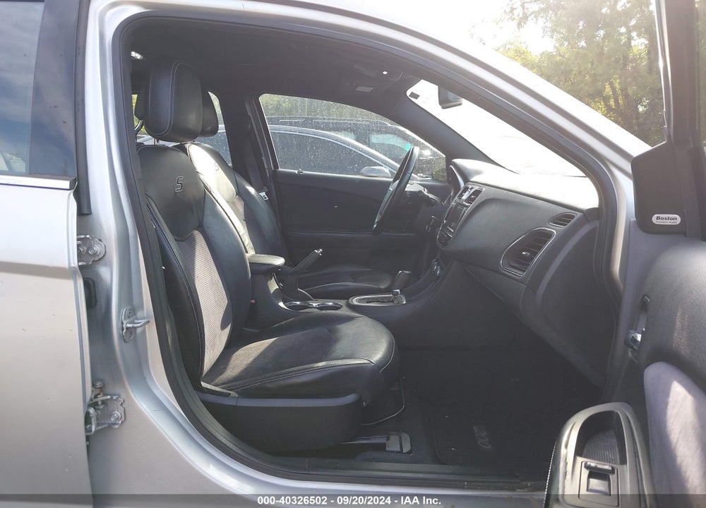2012 CHRYSLER 200 S VIN: 1C3CCBHG3CN150259