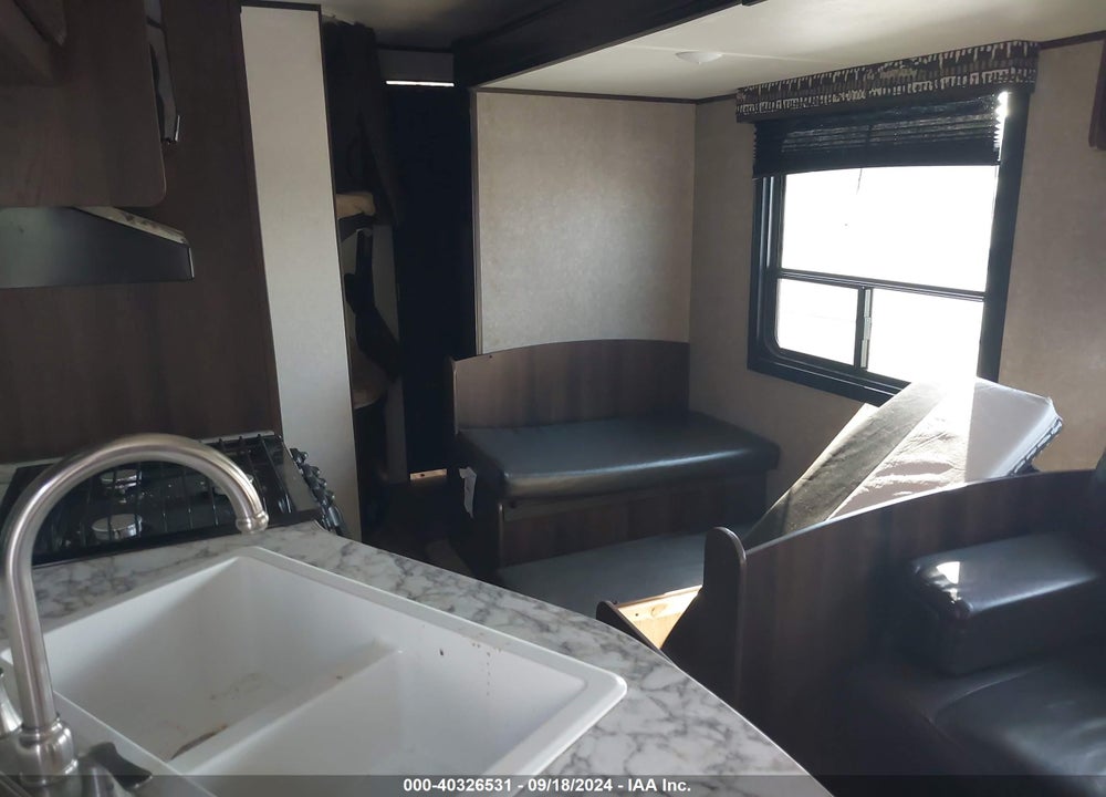 2018 JAYCO OTHER VIN: 1UJBJ0BP3J17W0645