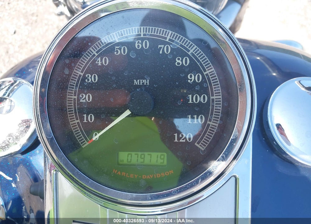 2013 HARLEY-DAVIDSON FLHRC ROAD KING CLASSIC VIN: 1HD1FRM12DB653836