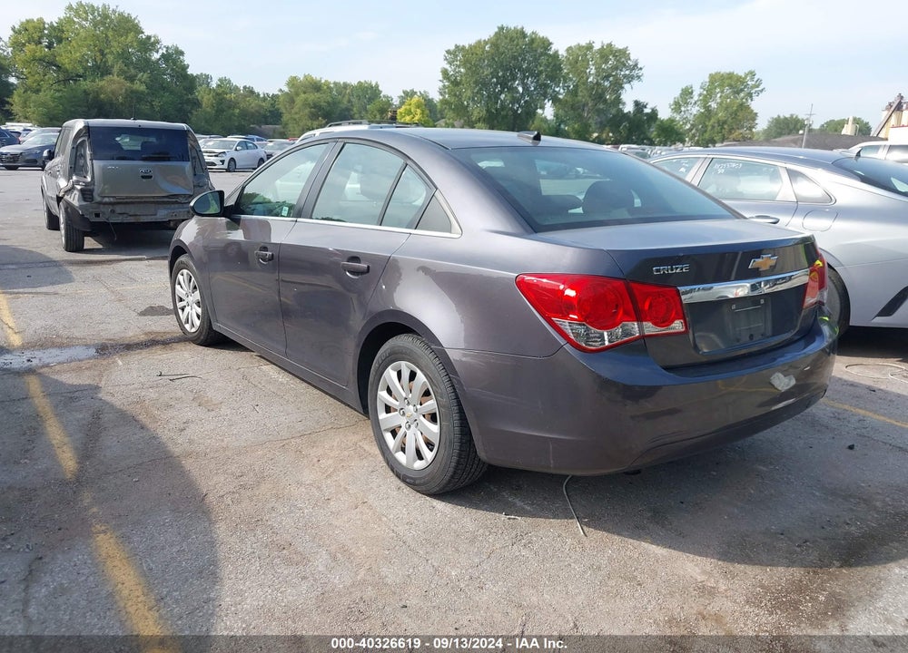 2011 CHEVROLET CRUZE LS VIN: 1G1PC5SH7B7171837
