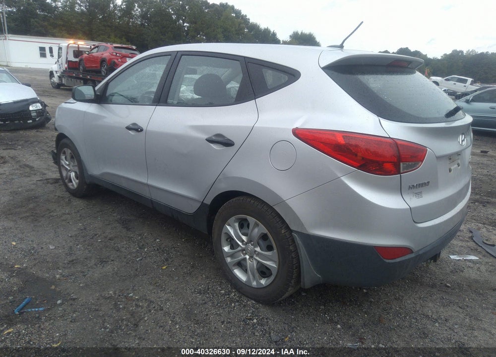 2011 HYUNDAI TUCSON GL VIN: KM8JT3AB9BU247294