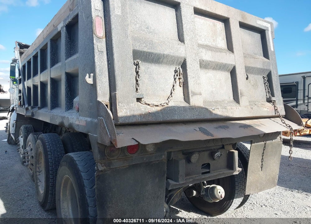 1996 WESTERN STAR/AUTO CAR 5900 5900 VIN: 2WLRDCCF3TK941990