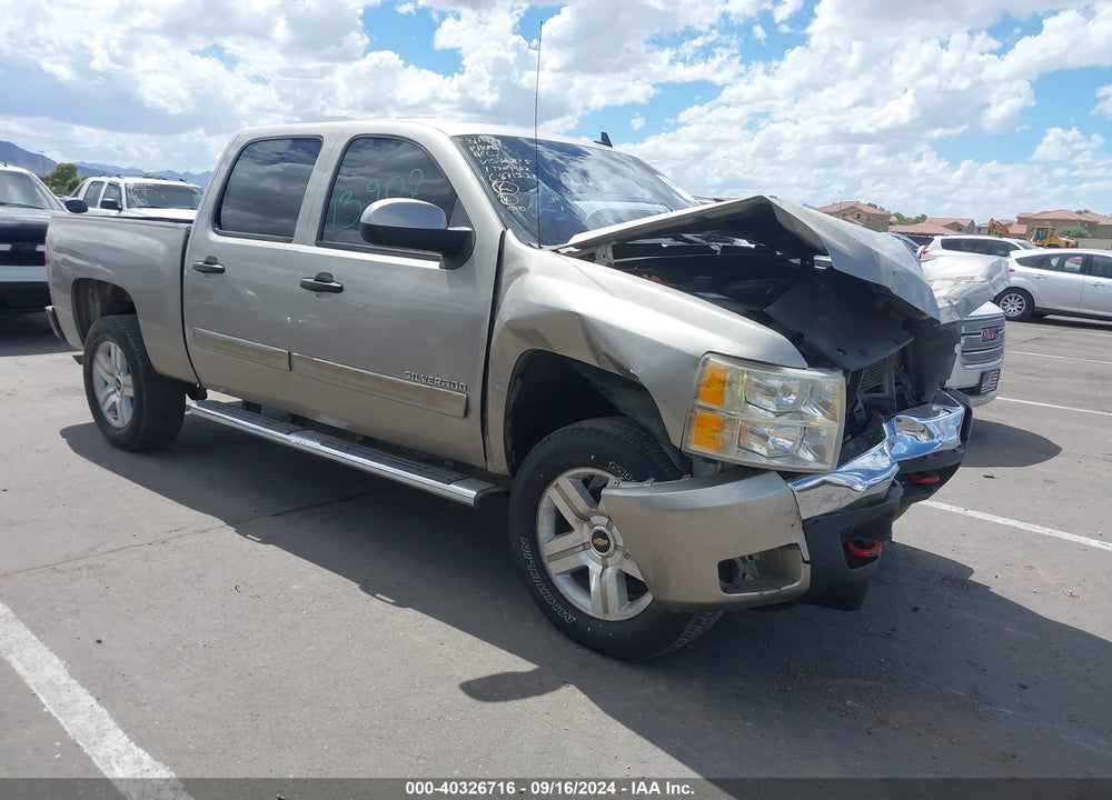 2007 CHEVROLET SILVERADO 1500 LT2 VIN: 2GCEC13J071536825