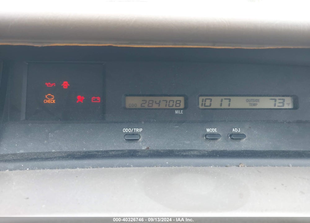 2001 TOYOTA AVALON XL VIN: 4T1BF28B41U165757