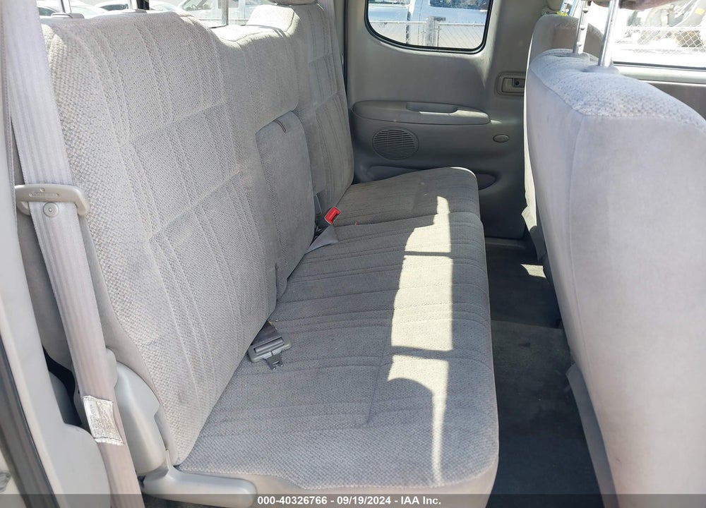 2002 TOYOTA TUNDRA SR5 V8 VIN: 5TBRT34152S300113