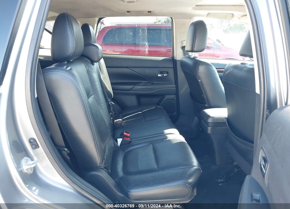2014 MITSUBISHI OUTLANDER SE VIN: JA4AD3A37EZ004613