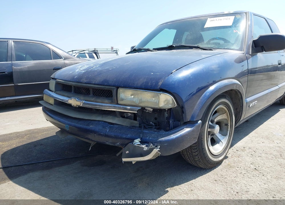 2003 CHEVROLET S-10 LS VIN: 1GCCS19H538189739