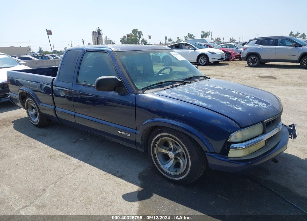 2003 CHEVROLET S-10 LS VIN: 1GCCS19H538189739