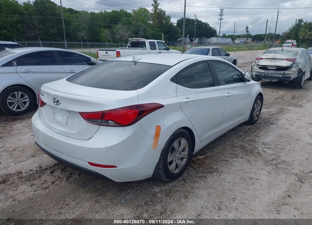 2016 HYUNDAI ELANTRA SE VIN: 5NPDH4AE0GH671421