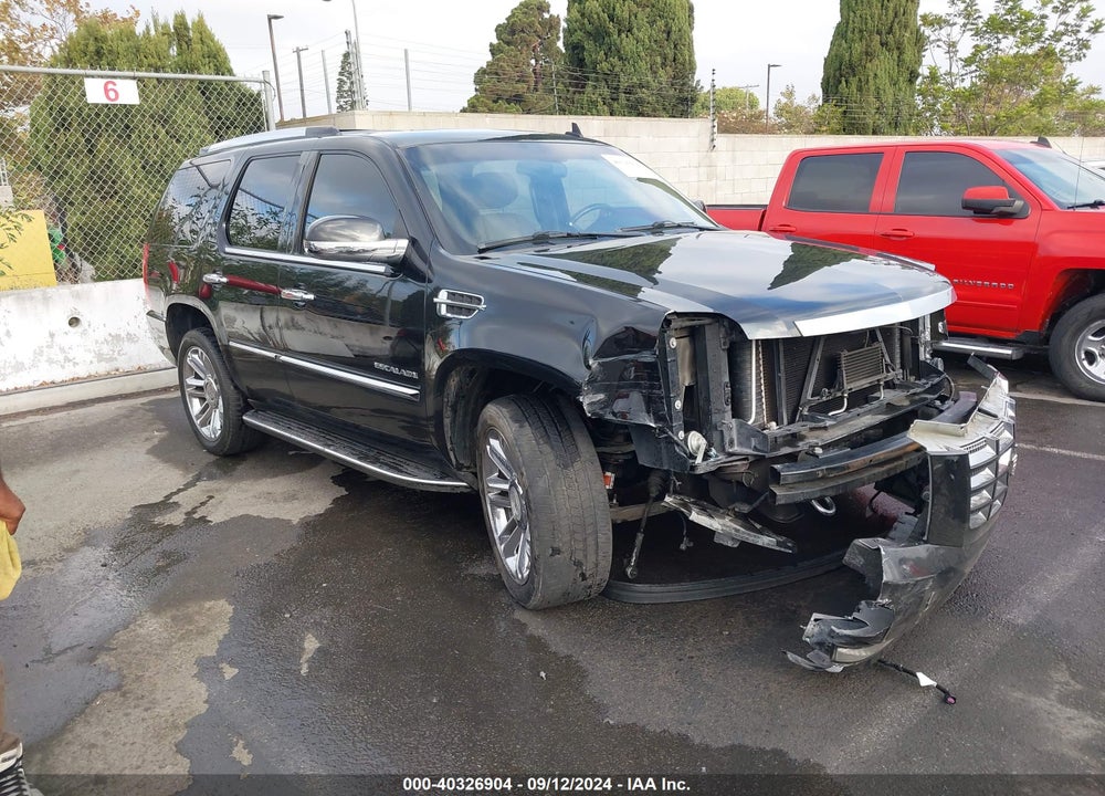 2010 CADILLAC ESCALADE LUXURY VIN: 1GYUKBEF5AR153596