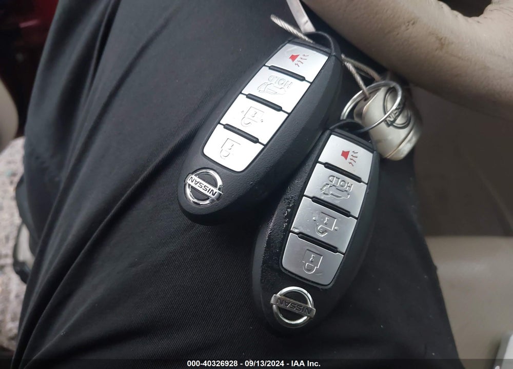 2015 NISSAN ROGUE SL VIN: 5N1AT2MT5FC852424