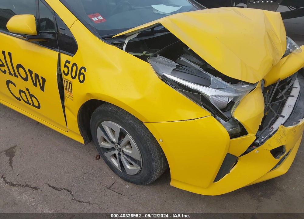 2018 TOYOTA PRIUS THREE VIN: JTDKARFU3J3062853