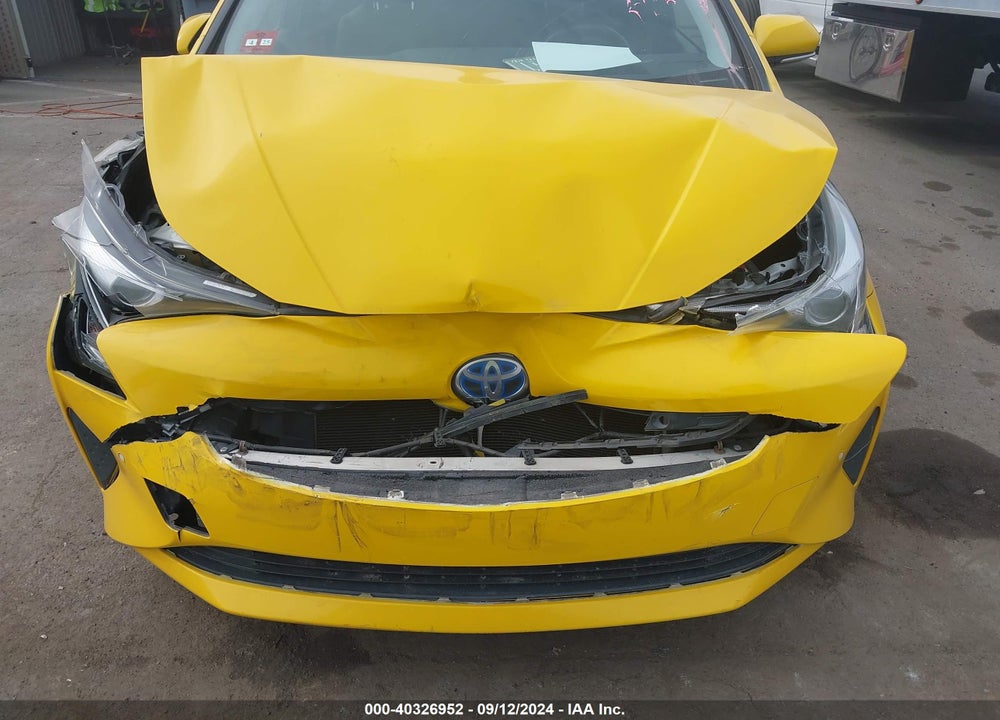 2018 TOYOTA PRIUS THREE VIN: JTDKARFU3J3062853