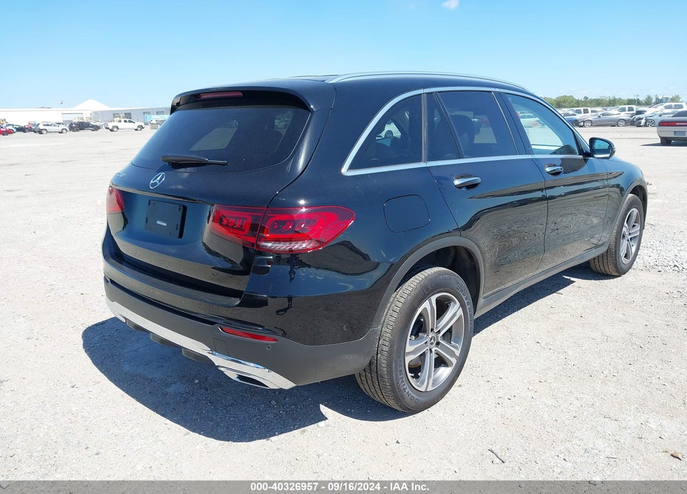 2022 MERCEDES-BENZ GLC 300 SUV VIN: W1N0G8DB2NG109640