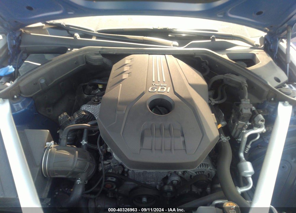 2022 GENESIS G70 2.0T AWD VIN: KMTG34TA6NU101904