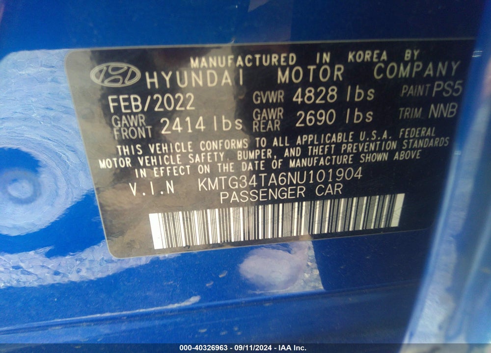 2022 GENESIS G70 2.0T AWD VIN: KMTG34TA6NU101904