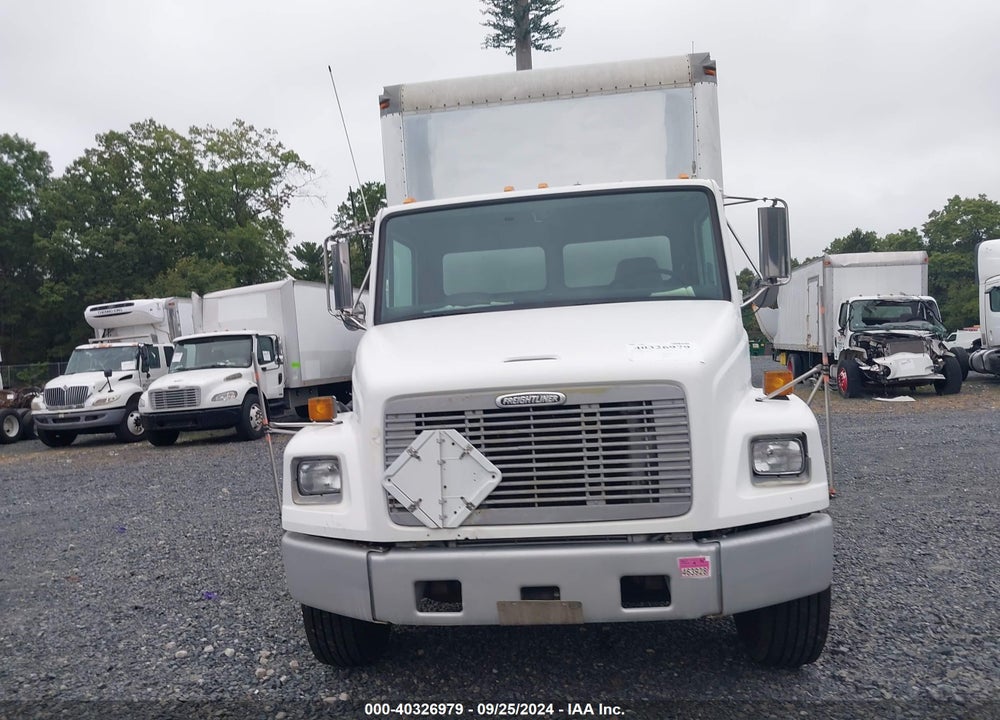 1998 FREIGHTLINER MEDIUM CONVENTIONAL FL70 VIN: 1FV6HFAA2WH903018