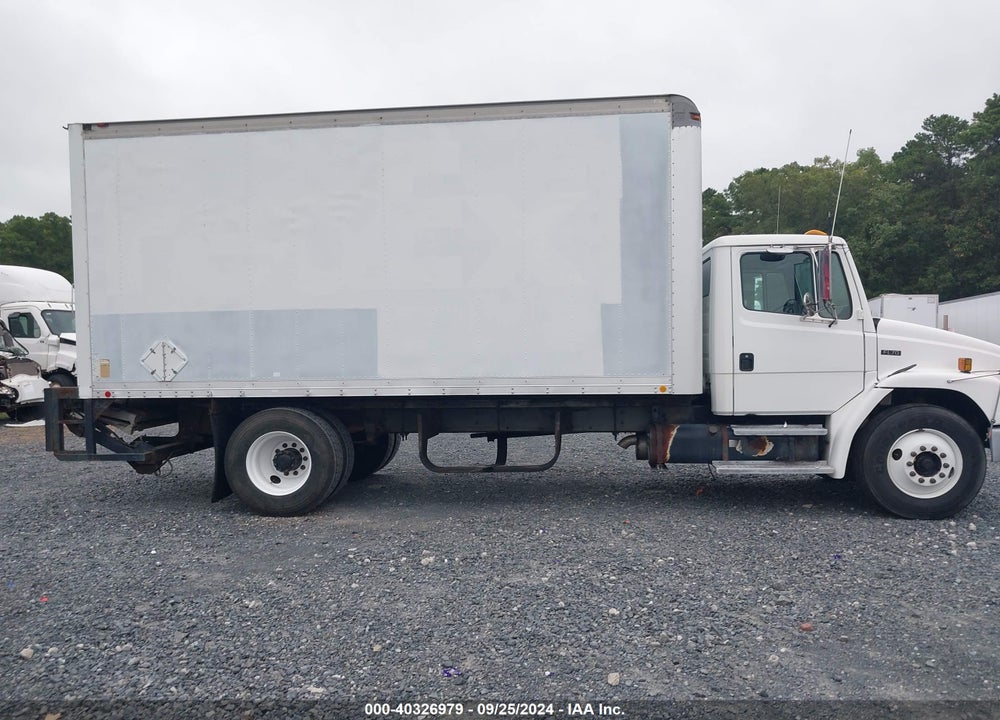 1998 FREIGHTLINER MEDIUM CONVENTIONAL FL70 VIN: 1FV6HFAA2WH903018