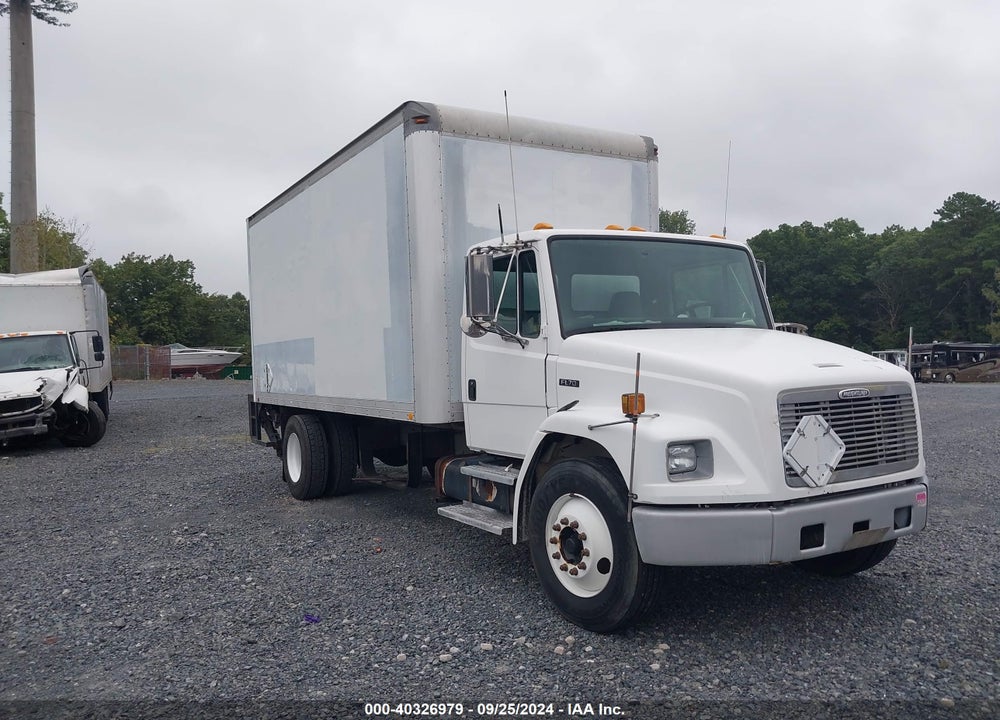 1998 FREIGHTLINER MEDIUM CONVENTIONAL FL70 VIN: 1FV6HFAA2WH903018