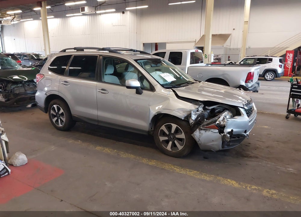 2017 SUBARU FORESTER 2.5I PREMIUM VIN: JF2SJAEC2HH413230
