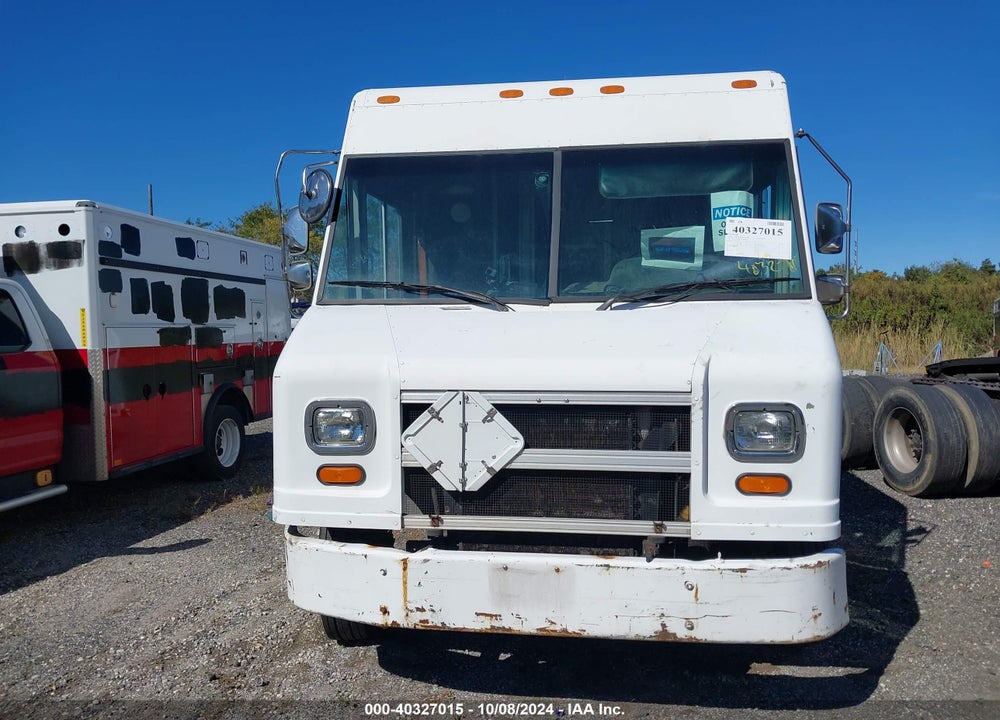 2006 FREIGHTLINER CHASSIS M LINE WALK-IN VAN VIN: 4UZAANBW26CW07083