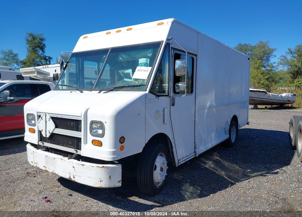 2006 FREIGHTLINER CHASSIS M LINE WALK-IN VAN VIN: 4UZAANBW26CW07083