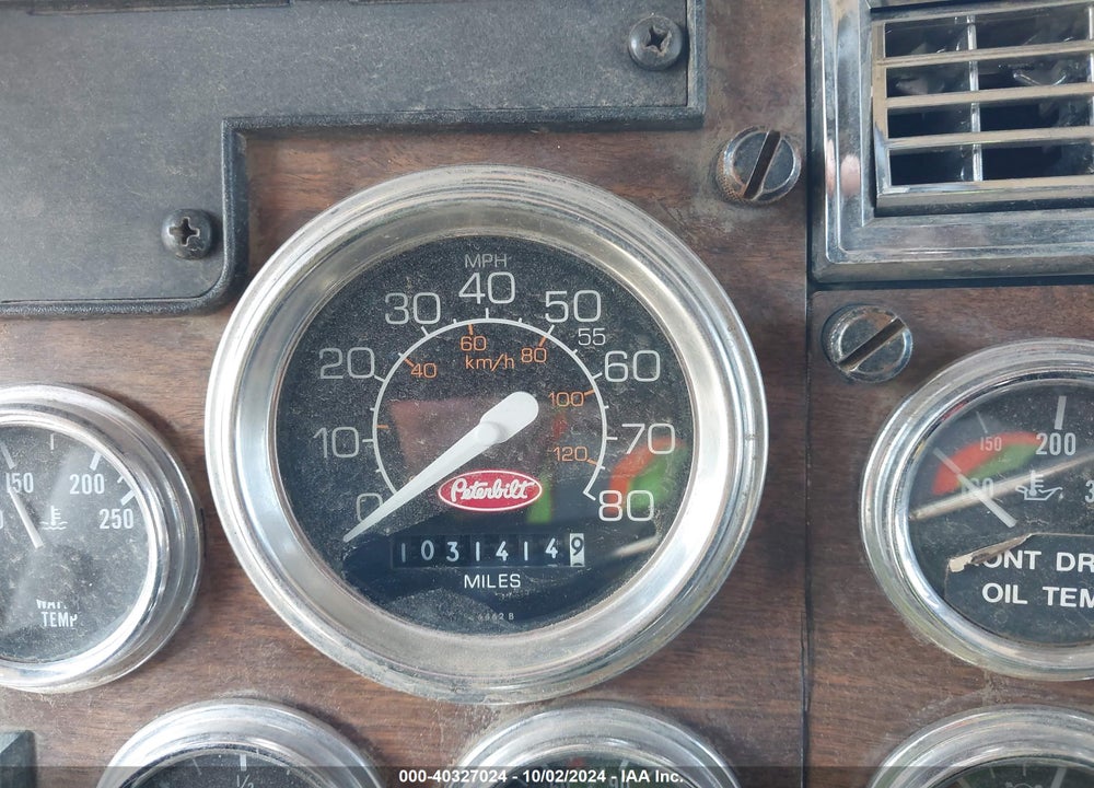 1997 PETERBILT 379 VIN: 1XP5DB9X4VD412412