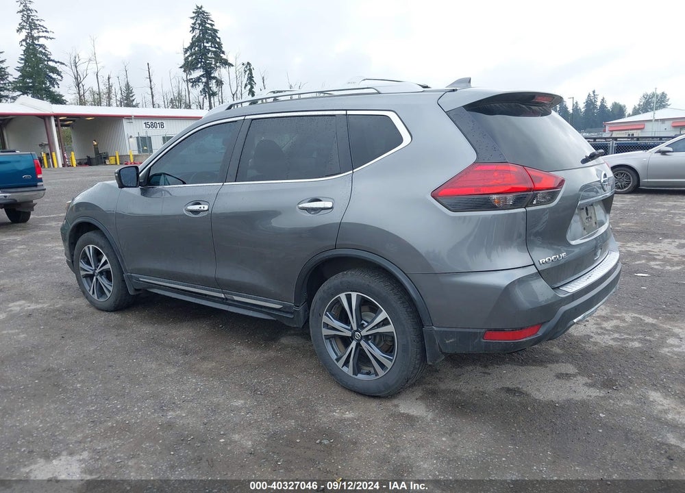 2017 NISSAN ROGUE SL VIN: 5N1AT2MV6HC803897