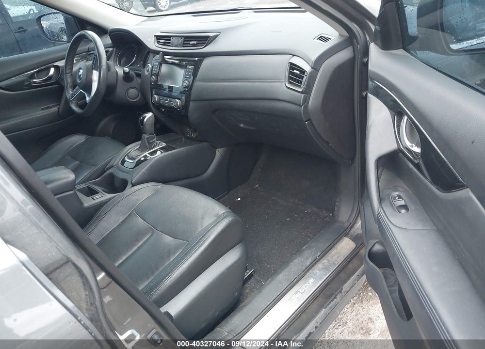 2017 NISSAN ROGUE SL VIN: 5N1AT2MV6HC803897