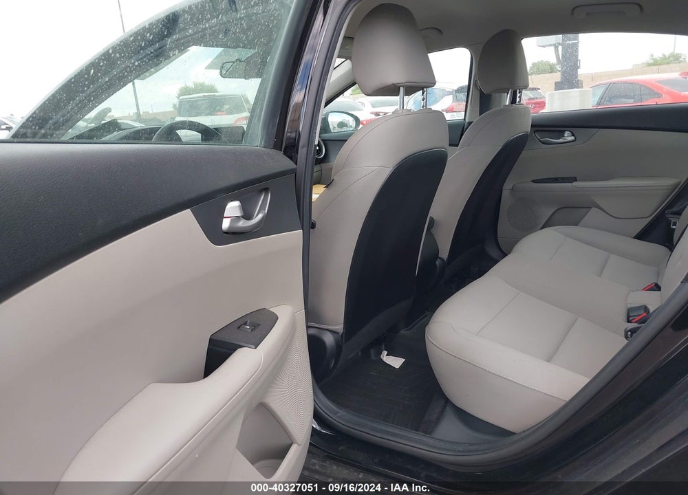 2019 KIA FORTE LXS VIN: 3KPF24AD5KE029257