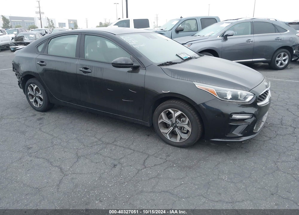 2019 KIA FORTE LXS VIN: 3KPF24AD5KE029257