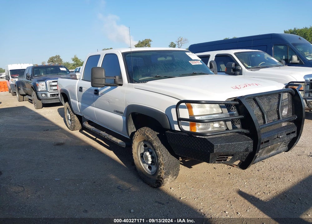 2004 CHEVROLET SILVERADO 2500HD WORK TRUCK VIN: 1GCHC23U34F140986