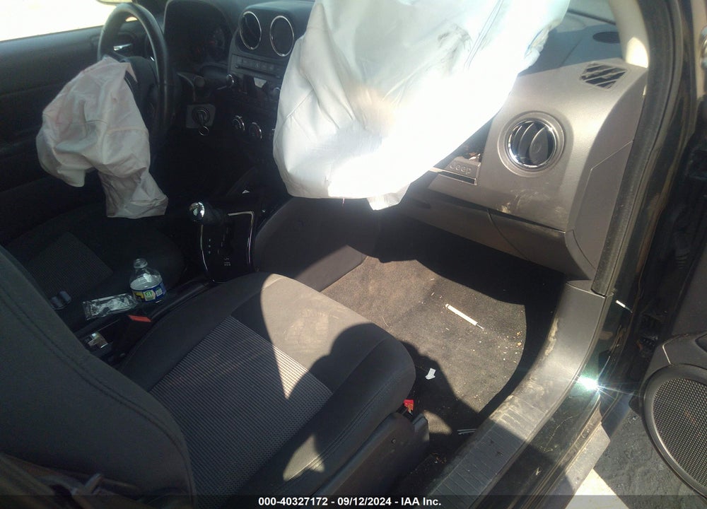2013 JEEP COMPASS LATITUDE VIN: 1C4NJDEB1DD189888