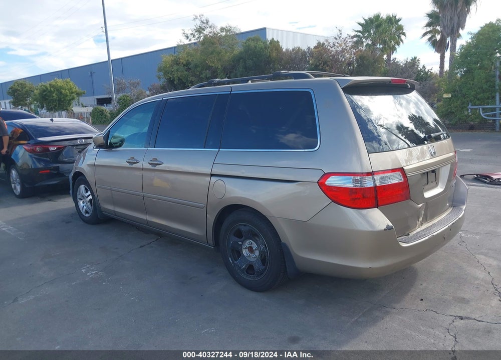 2005 HONDA ODYSSEY EX-L VIN: 5FNRL38625B015374