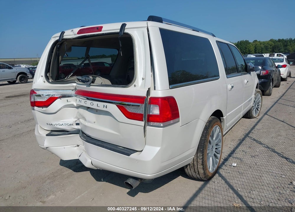 2017 LINCOLN NAVIGATOR L SELECT VIN: 5LMJJ3JT8HEL08570