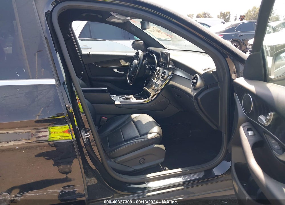 2017 MERCEDES-BENZ GLC 300 4MATIC VIN: WDC0G4KB0HV009386