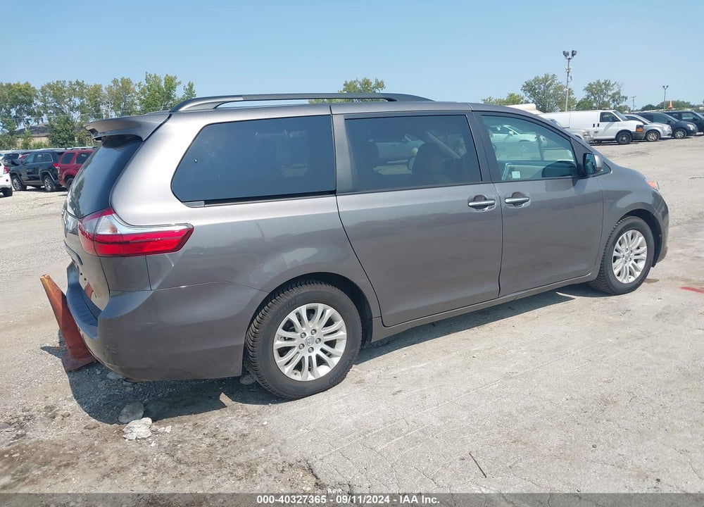2017 TOYOTA SIENNA XLE PREMIUM 8 PASSENGER VIN: 5TDYZ3DC1HS794580