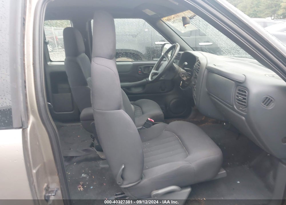2003 CHEVROLET S-10 LS VIN: 1GCCS19X238285478