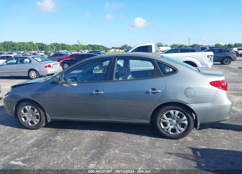 2010 HYUNDAI ELANTRA BLUE VIN: KMHDU4AD7AU837641