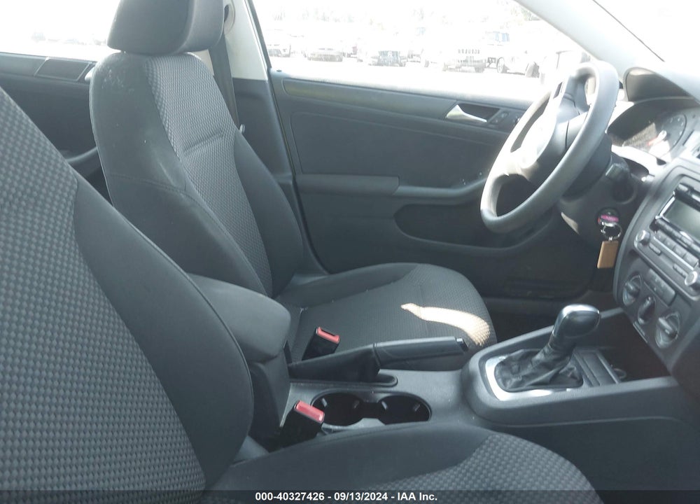 2012 VOLKSWAGEN JETTA 2.0L S VIN: 3VW2K7AJ1CM351226