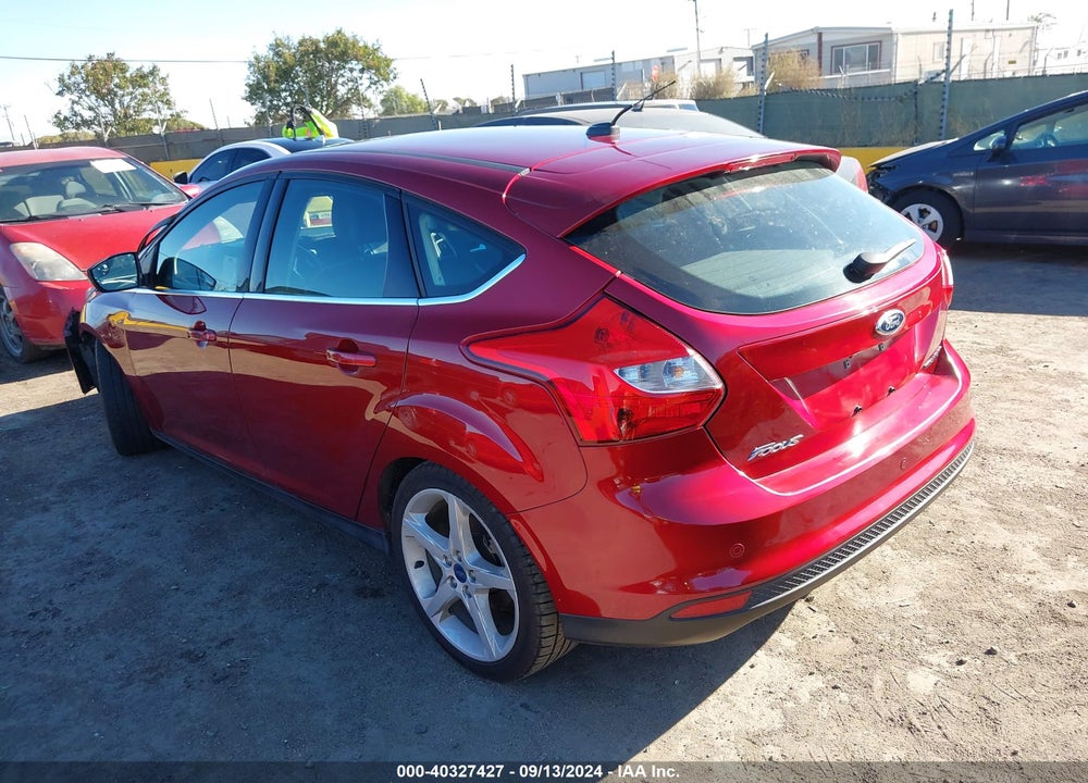 2014 FORD FOCUS TITANIUM VIN: 1FADP3N25EL230508