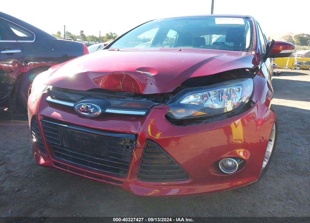 2014 FORD FOCUS TITANIUM VIN: 1FADP3N25EL230508
