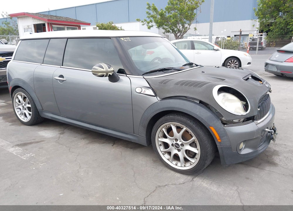 2009 MINI COOPER S CLUBMAN VIN: WMWMM33549TP92113