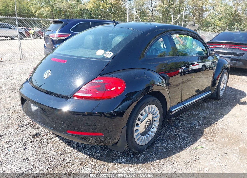 2013 VOLKSWAGEN BEETLE 2.5L/2.5L FENDER EDITION VIN: 3VWJP7AT2DM683675