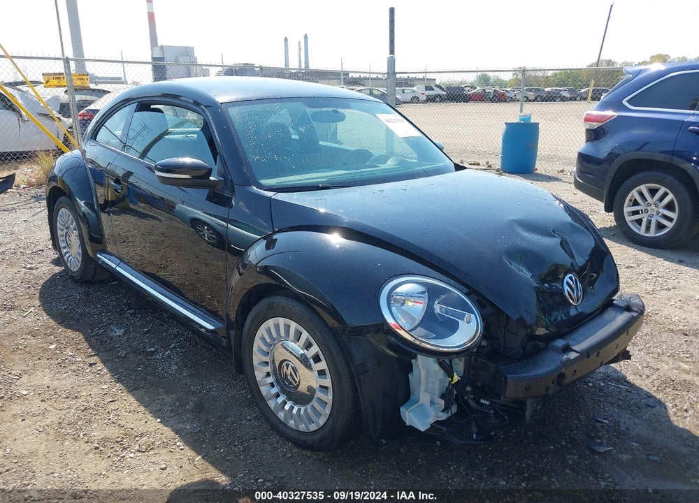2013 VOLKSWAGEN BEETLE 2.5L/2.5L FENDER EDITION VIN: 3VWJP7AT2DM683675